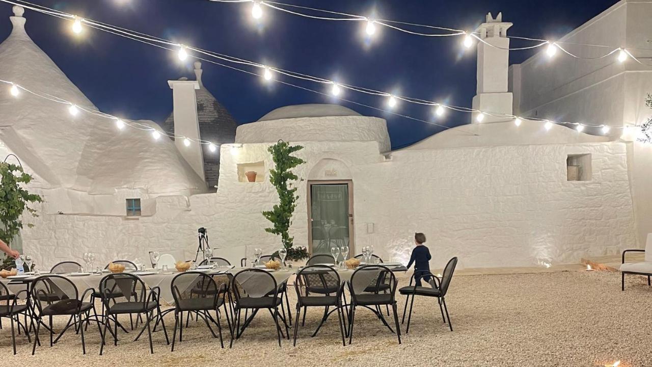 Bed and Breakfast Petranima Wellness In Trulli Остуни Экстерьер фото