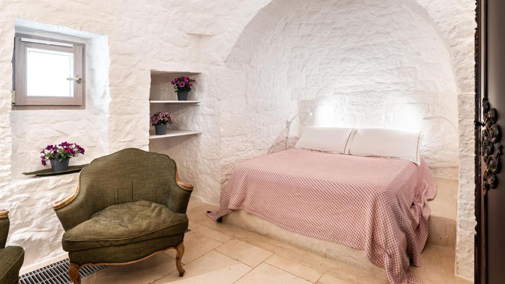 Bed and Breakfast Petranima Wellness In Trulli Остуни Экстерьер фото