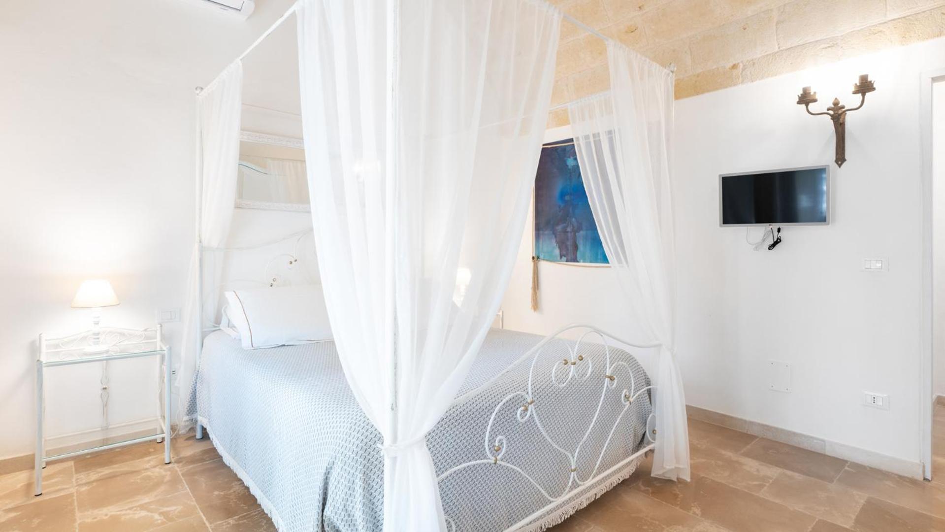 Bed and Breakfast Petranima Wellness In Trulli Остуни Экстерьер фото