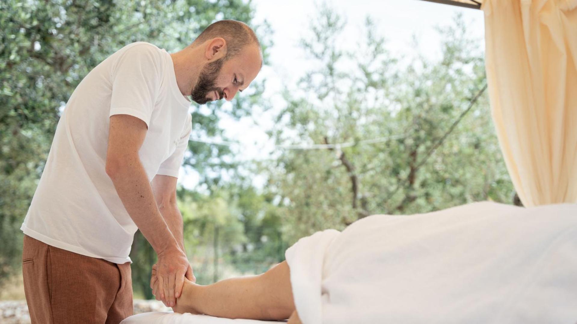 Bed and Breakfast Petranima Wellness In Trulli Остуни Экстерьер фото